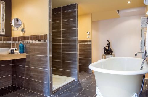 Vire Hotel | Carrion Cuisine Hôtel & Spa