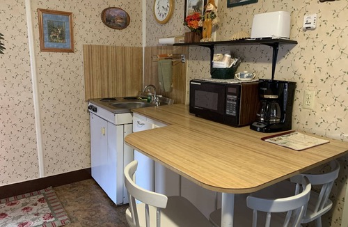 Twin Mountain Hotel | Carroll Motel & Cottages