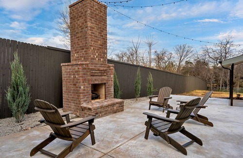 Original Town House | Carrollton Cottage - No Cleaning Fee - No Pet Fee