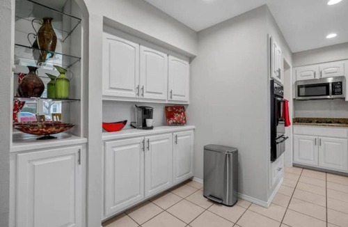 Original Town House | Carrollton Cutie