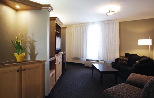 Carroll Hotel | Carrollton Hotel