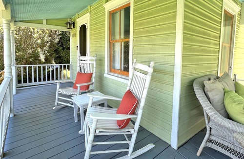 Harpers Ferry Cottage | Carrot Top Cottage PLUS Carriage House