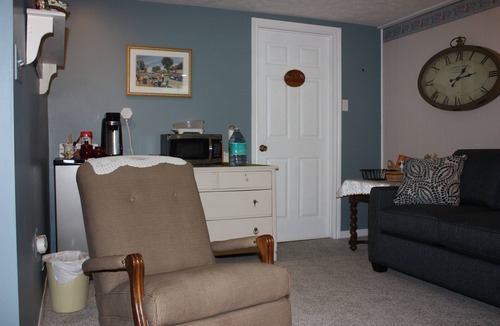 Cayuga Bed & Breakfast | Carrousel Bed & Breakfast