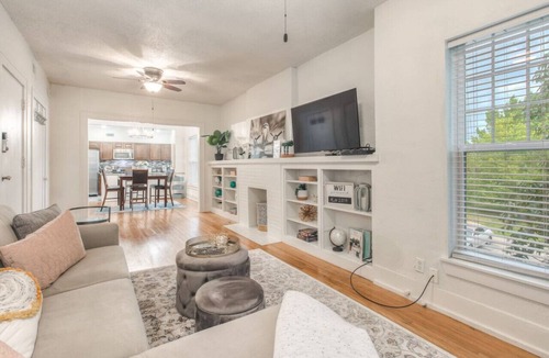 Downtown Tulsa Apartment | Carson Flats Apt #4 | 1BR Near BOK OSU Med Dtwn