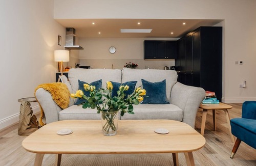 Cuddesdon Apartment | Cart Shed 2 - From 140 Per Night