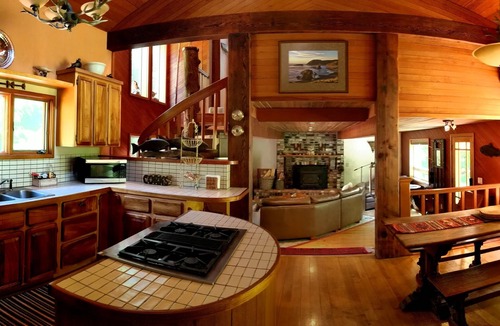 Gold Beach Cabin | Carter House at Nautical Way