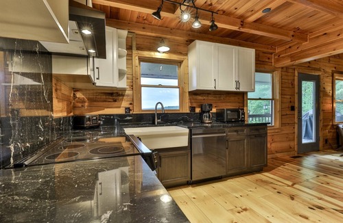 Ellijay Cabin | Carter`s Lake Getaway