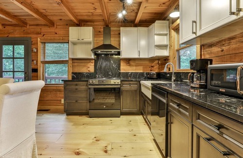 Ellijay Cabin | Carter`s Lake Getaway