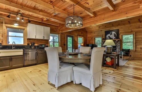 Ellijay Cabin | Carter`s Lake Getaway