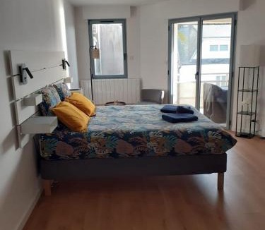 Barneville-Carteret Apartment | Carteret centre, port avec balcon vue mer