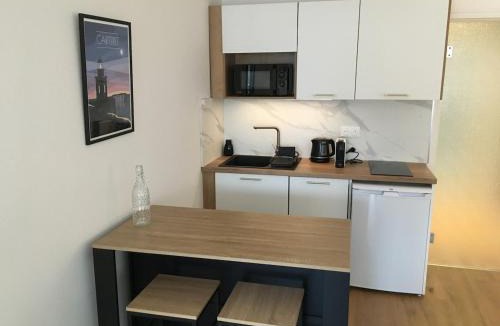 Barneville-Carteret Apartment | Carteret centre, port avec balcon vue mer