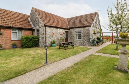 Lympsham House | Carthouse