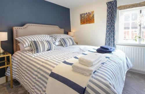 Farnham House | Cartref