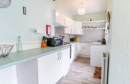 Llysfaen Cottage | CARTREF MELUS, pet friendly, with open fire in Old Colwyn