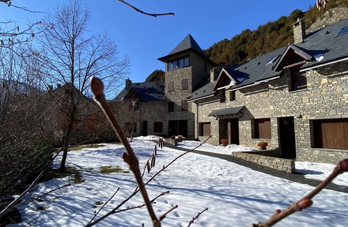 Sallent de Gallego Cottage | CASA ABADIA for 10/12 people