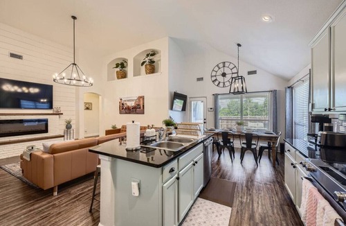Fort Worth House | Casa Agave + 3BR Stylish Retreat + Fort Worth