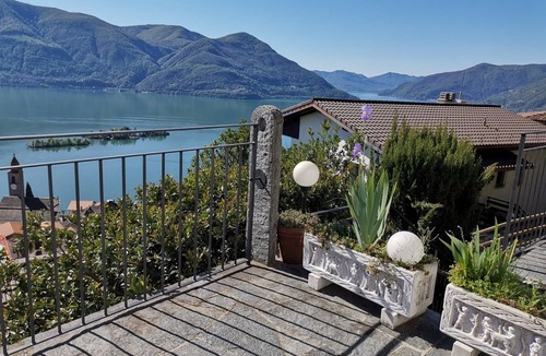 Ronco sopra Ascona House | Casa ai Monti: Spacious Detached Holiday Home with Exceptional Mountain and Lake