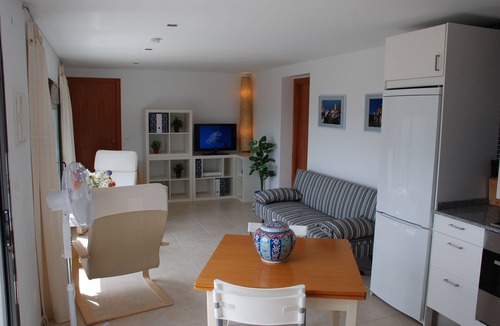 Les Planes del Rei Apartment | Casa Alados- modern Apnt within VillaSuala + amazing views in lovely location.