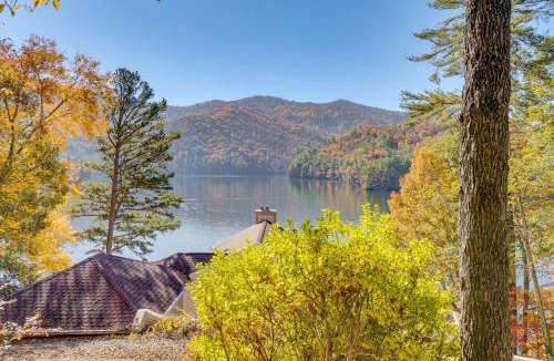 Santeetlah Apartment | ‘Casa Alcoa’ Mtn-View Apt Over Santeetlah Lake!
