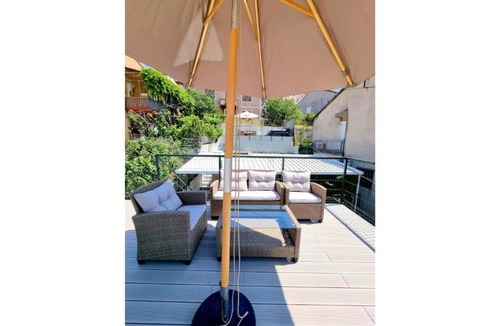 Sibenik Old Town House | Casa Alisa ★ 4 BR with Jacuzzi,Terrace & Parking ★