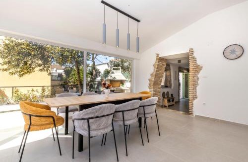 Cove Murtar House | Casa Allegra