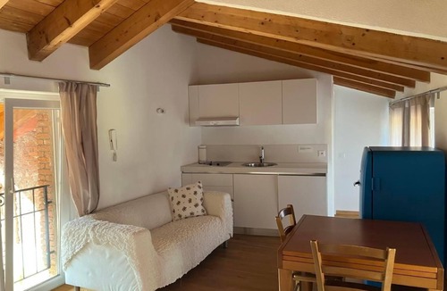 Caslano House | Casa Amélie typical Ticino house Caslano