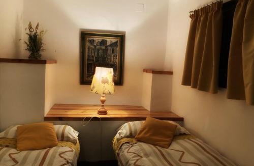 Montsonis Apartment | Casa amb terrassa i vistes a la vall - Cal Taverner