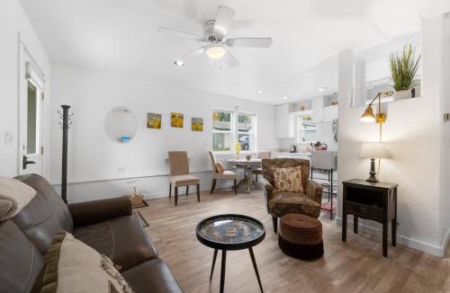 Historic Railroad District House | Casa Amore~Pet-Friendly~Walkable