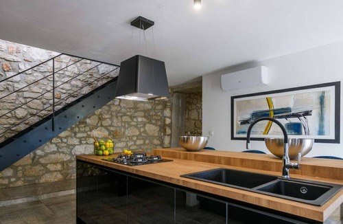 Ripenda Kosi House | Casa Anonima with pool, near Labin