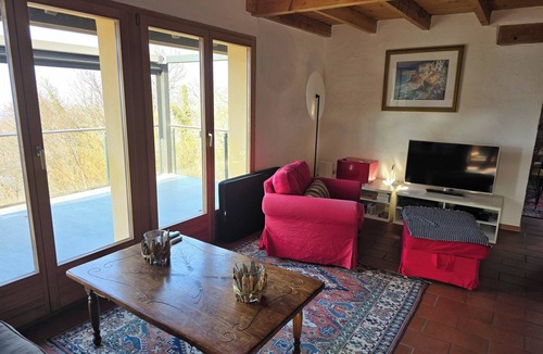 San Nazzaro House | Casa Arcana Holiday Home with Terrace, Fireplace & Parking, for 6