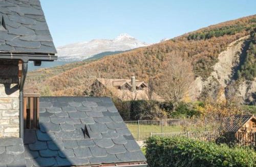 Castiello de Jaca House | Casa Arcangel