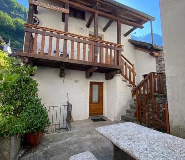 Giumaglio Apartment | Casa Arcuri