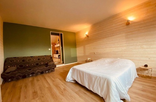 Trelaze Apartment | Casa Arena - Modern - Spacious - free Parking