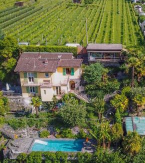 Cavigliano Apartment | Casa Aries & Studio Aurora - mit Pool, in Cavigliano nur 8 km von Ascona und Locarno entfernt