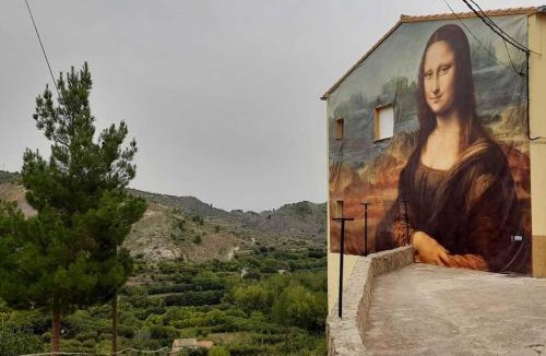 Zarra House | Casa Arriba Village House in Zarra