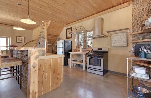 Wimberley House | Casa Artista I Romantic, Pool, Hot tub, Endless Views