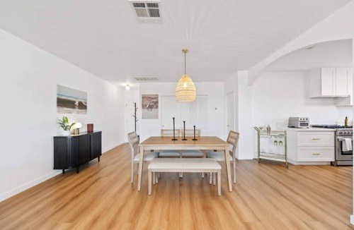 Eastern Malibu Apartment | Casa Aurelia by Oraklus