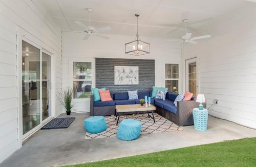 North Shearer Hills House | CASA AVE MARIA