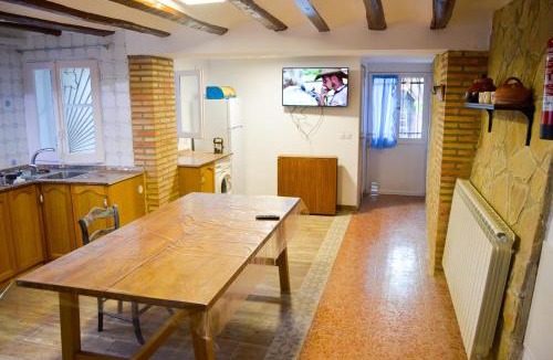 Torrijo del Campo House | Casa Azafrán
