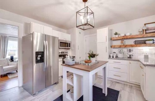 Lubbock House | Casa Azul - 3BR/2BA - Centrally Located