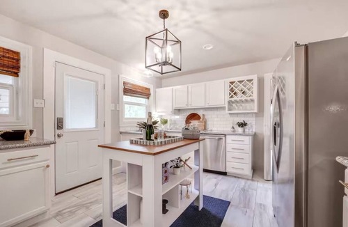 Lubbock House | Casa Azul - 3BR/2BA - Centrally Located