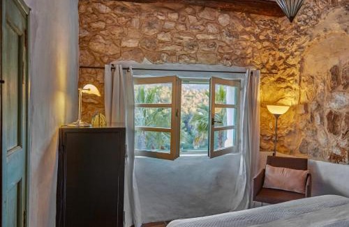 Canyelles House | Casa Azul at Masia Nur Sitges, Adults only