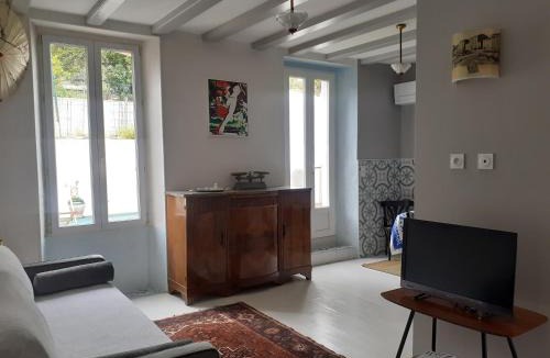 Banyuls-sur-Mer Apartment | Casa azul & blanca