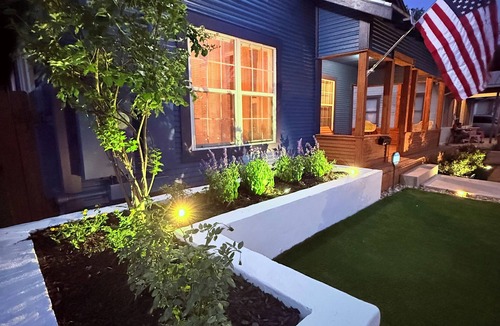 Denver Heights House | Casa Azul - Downtown Bungalow - Pet Friendly