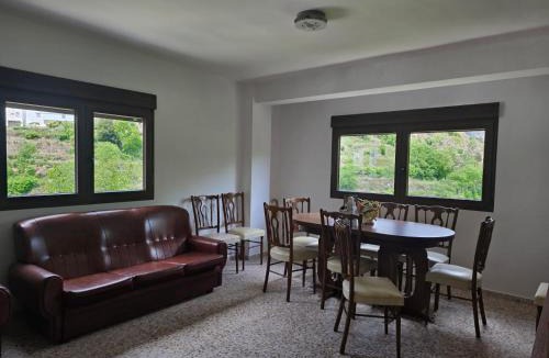 Montan Apartment | Casa Bajo Castillo