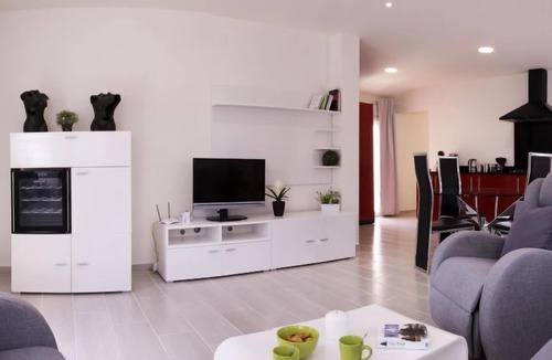 Tarraula House | Casa Baruffa by Interhome