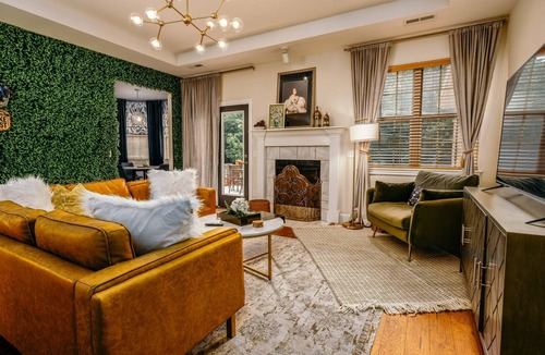 Bentonville House | Casa Belaey at Coler Mountain Bike Preserve