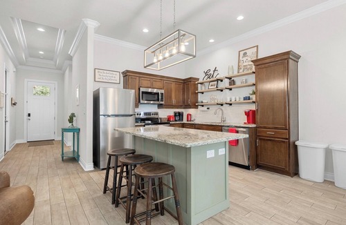 Highland Lake Estates Condo | Casa Bella "A"- LOVELY, New Duplex - North Shore Lake Travis