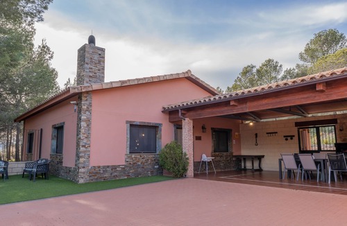 Ibi House | Casa Bella By Casa Menchu