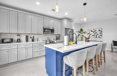 West Little Havana House | Casa Bella – New & Stylish Modern Home
